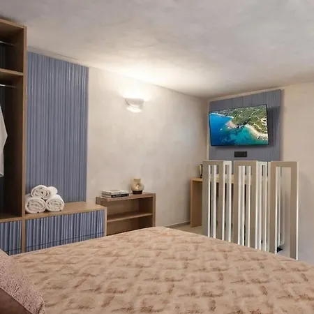Agape Luxury And Pensionat 3*